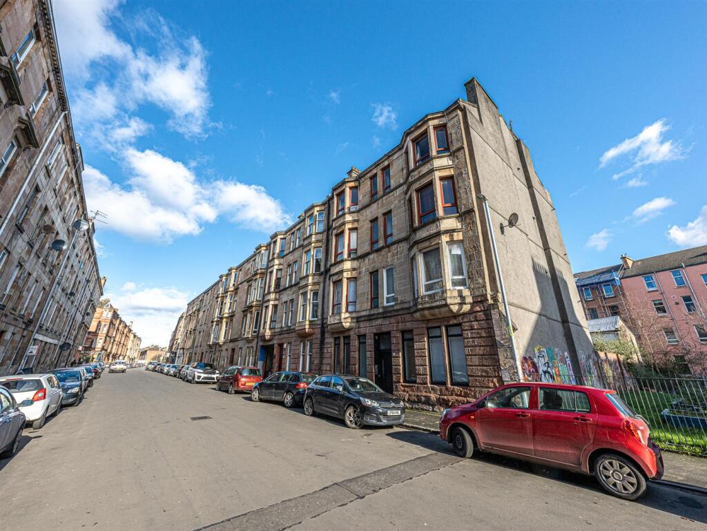 Main image of property: 83, Westmoreland Street Govanhill, Glasgow, G42 8LJ