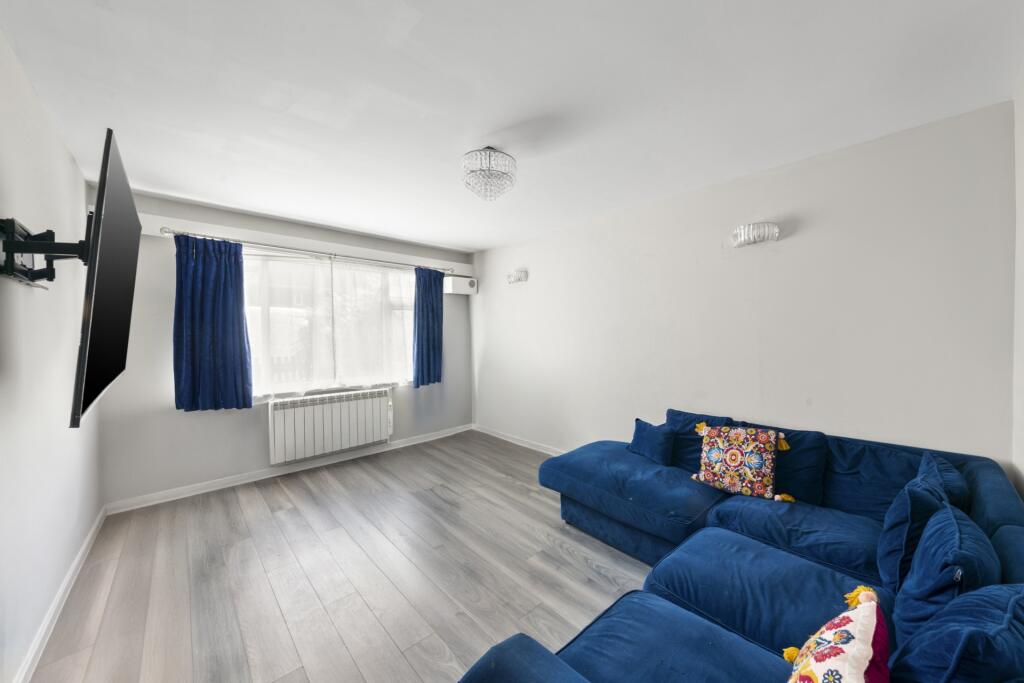 Main image of property: Tennyson Road, Hanwell, W7