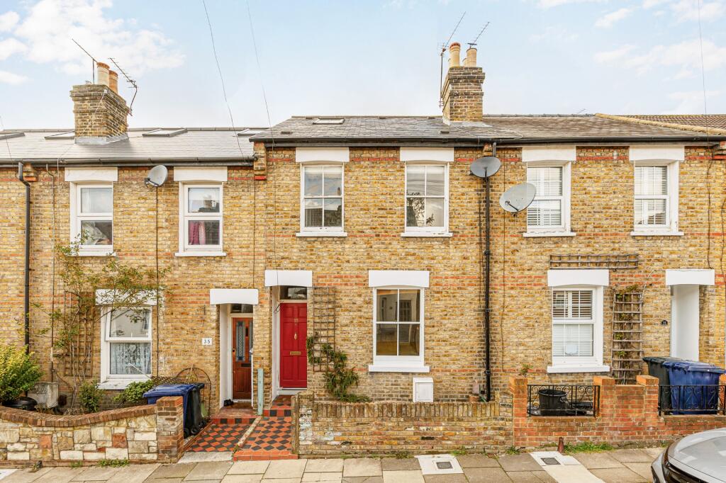 Main image of property: Bishops Road, Hanwell, W7
