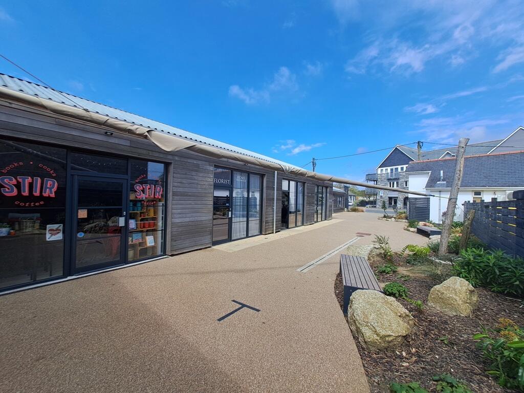High street retail property to lease in Unit 4 Eddystone Road, Wadebridge, Cornwall, PL27 7AL, PL27