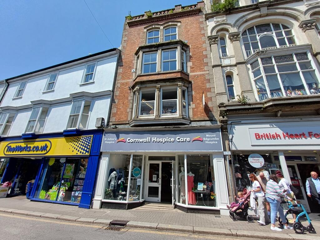 Main image of property: 15 St. Nicholas Street, Truro, Cornwall, TR1 2RW