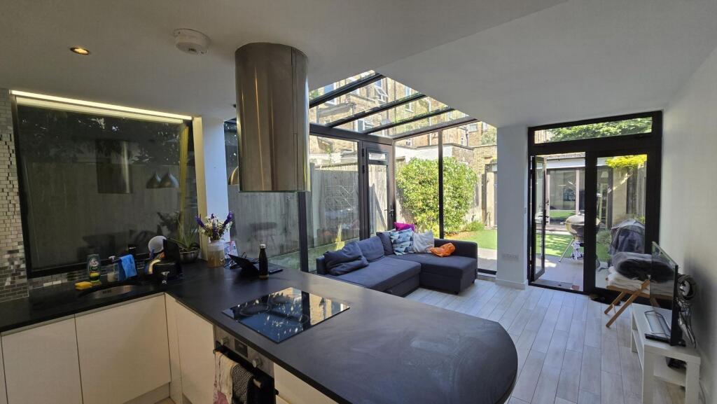 Main image of property: Hemstal Road, West Hampstead, NW6