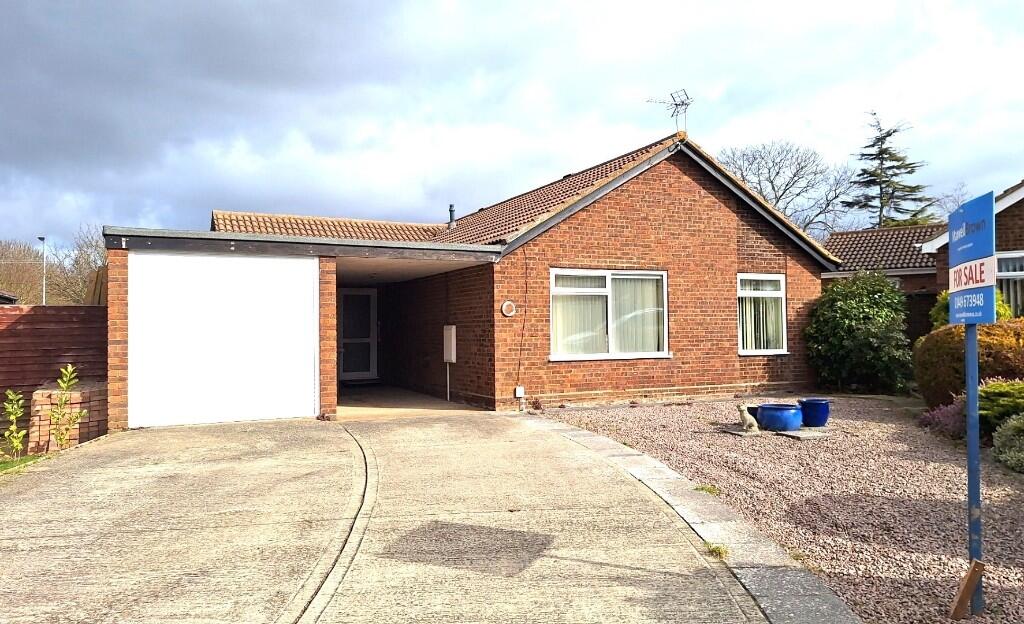 Main image of property: Glenfield Avenue, Felixstowe, Suffolk, IP11