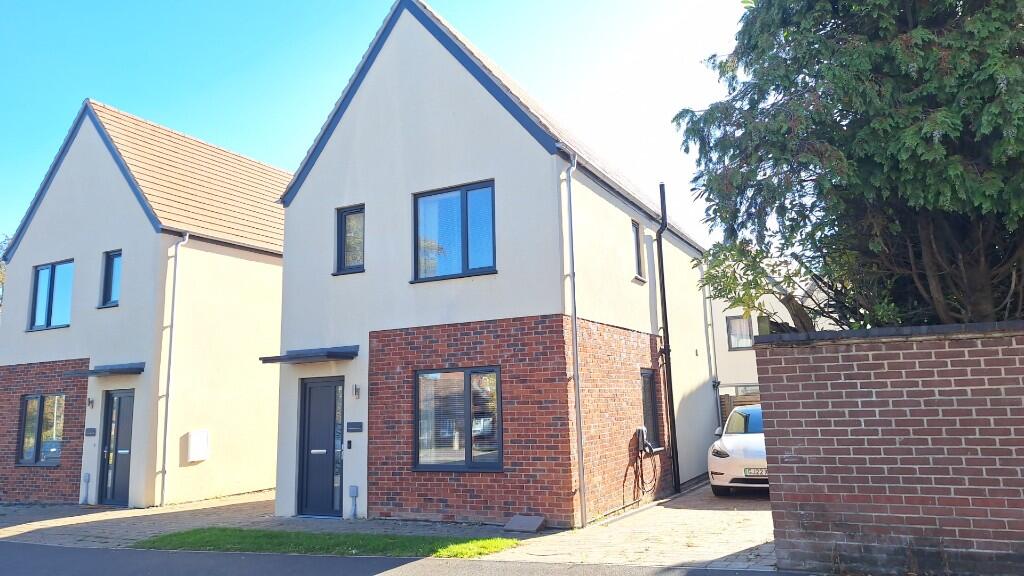 Main image of property: Horsepond Place, IP6