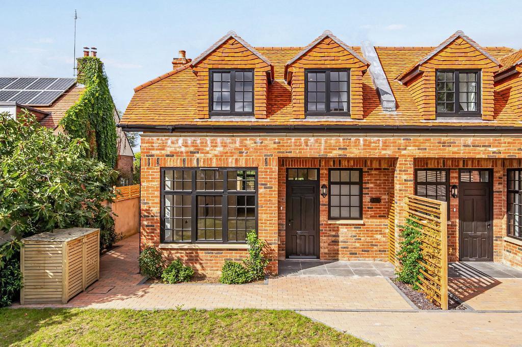 Main image of property: Church Road, Hanwell, London, W7 3BP