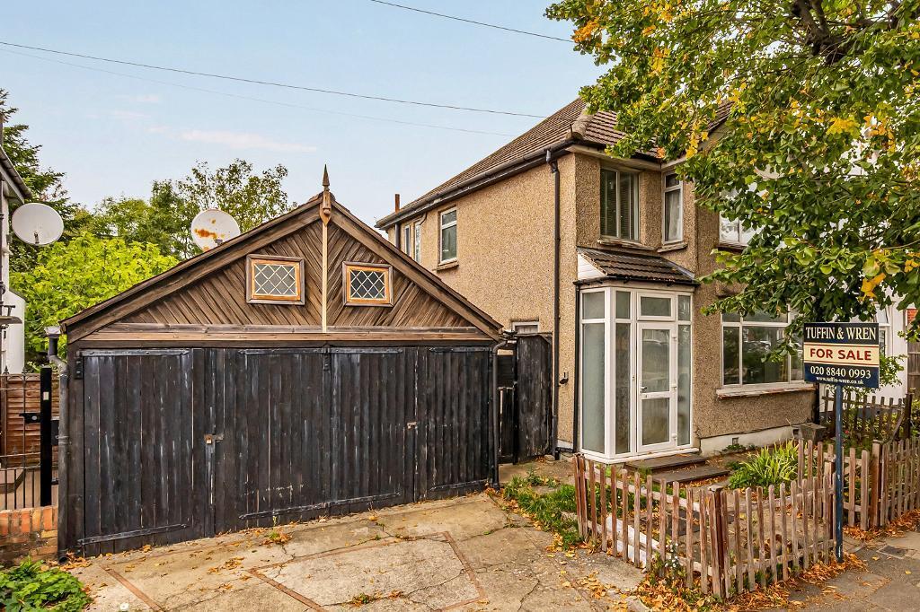Main image of property: Beresford Avenue, Hanwell, London, W7 3AL