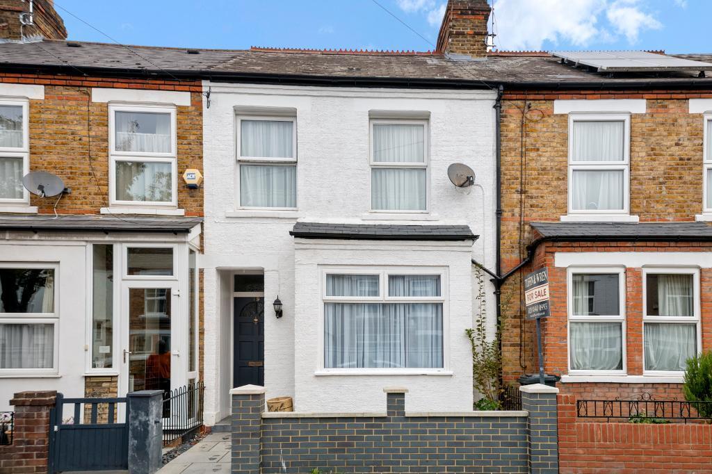 Main image of property: Framfield Road, Hanwell, London, W7 1NG