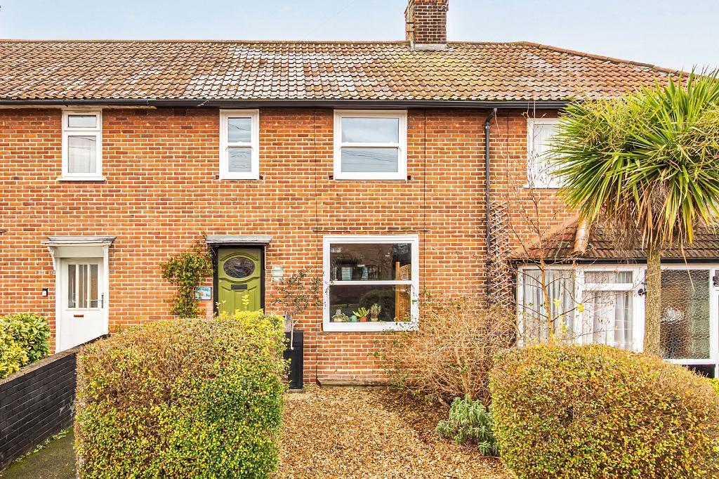 Main image of property: Westcott Crescent, Hanwell, London, W7 1NU