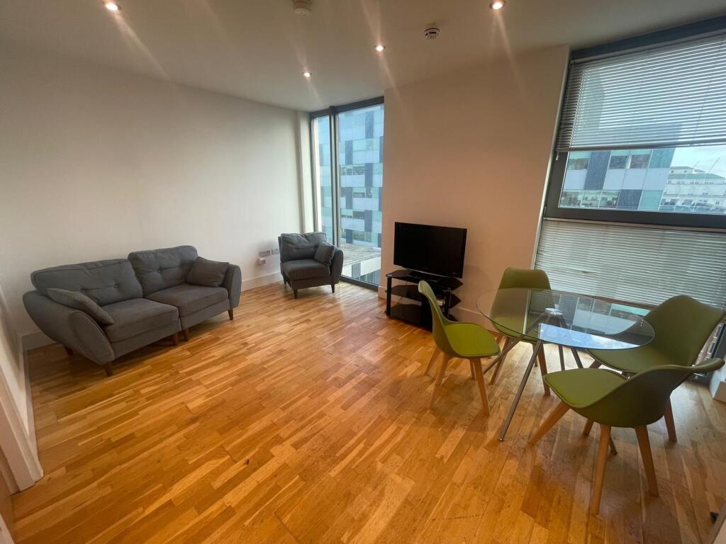 Main image of property: Unity Building, L3