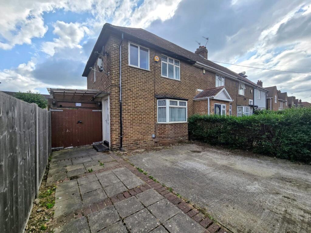 3 bedroom semi-detached house