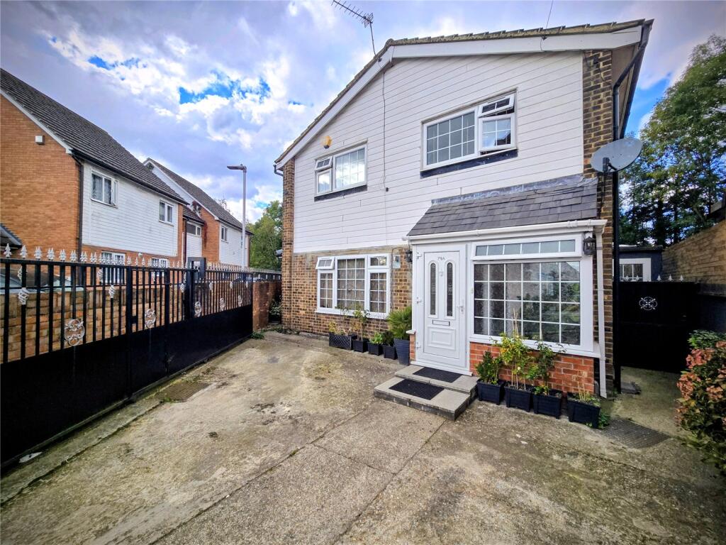 Main image of property: Minterne Waye, Hayes, Greater London, UB4