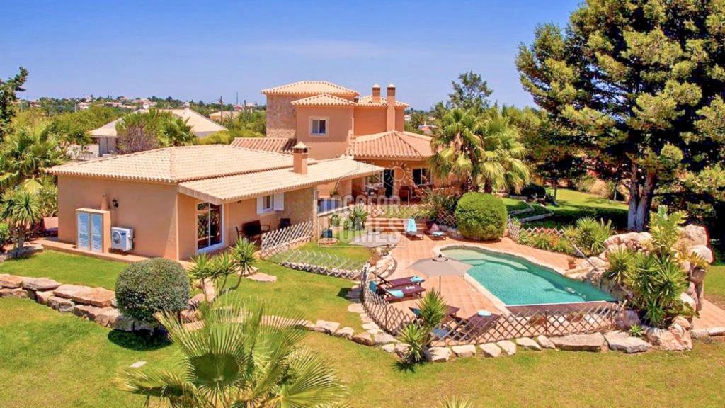 4 bedroom villa for sale in Algarve, Carvoeiro, Portugal