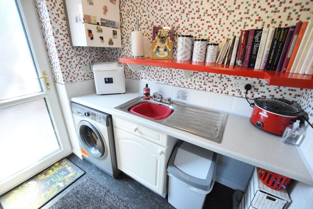 5 bedroom detached house for sale in Bracken Drive, Freckleton, PR4