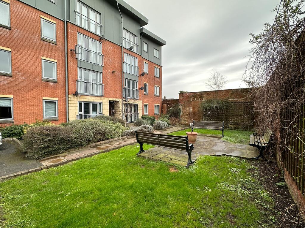 2 bedroom apartment for sale in Grimshaw Place, Preston, PR1