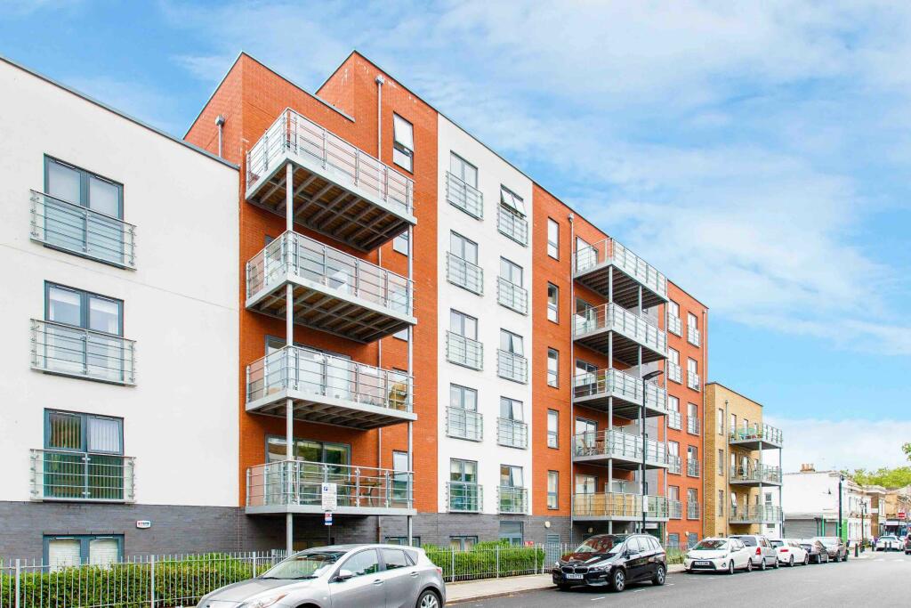 2 bedroom apartment for sale in Fielder Apartments, Heath Place, London, E3