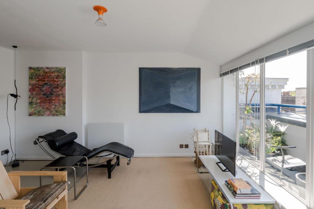 Main image of property: Deptford High Street, Deptford, London, SE8