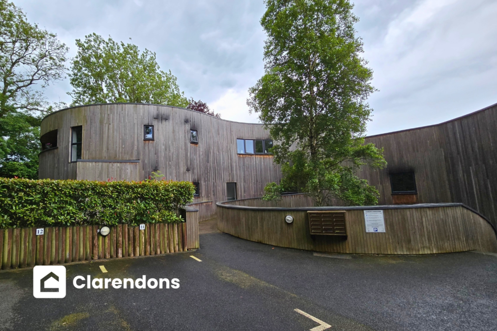 2 bedroom apartment for rent in Warlingham, Surrey, CR6