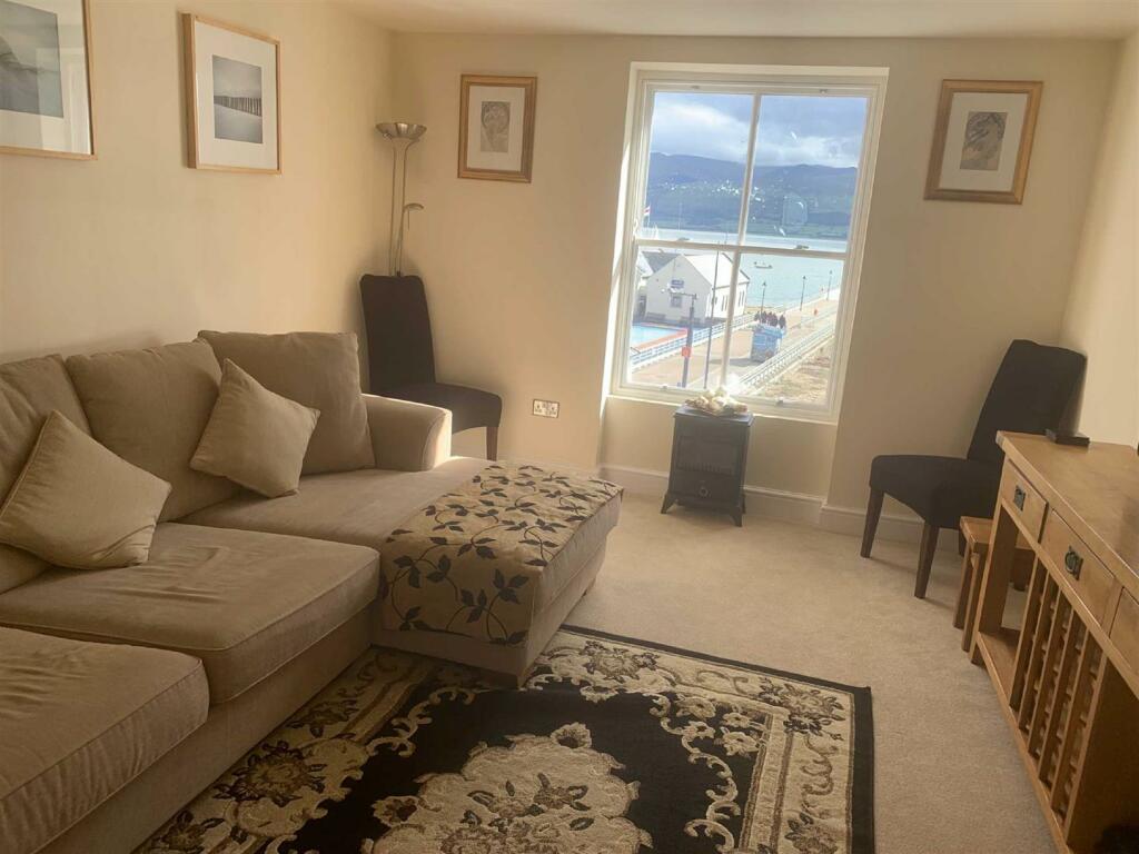 3 bedroom apartment for sale in Pier House, Sea Front, Beaumaris, LL58