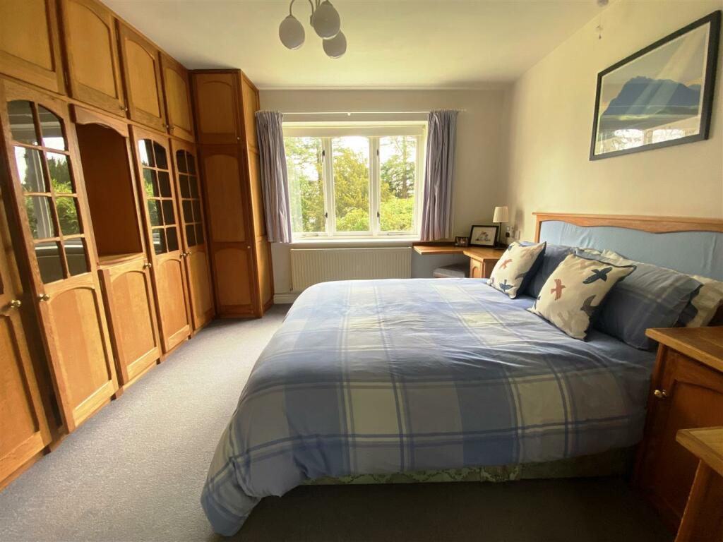 4 bedroom detached house for sale in Craig Y Don Lodge, Glyngarth