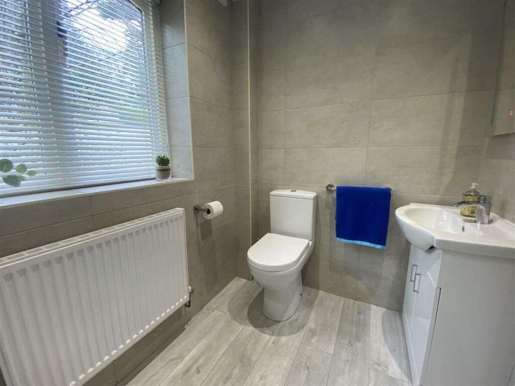 4 bedroom detached house for sale in Craig Y Don Lodge, Glyngarth