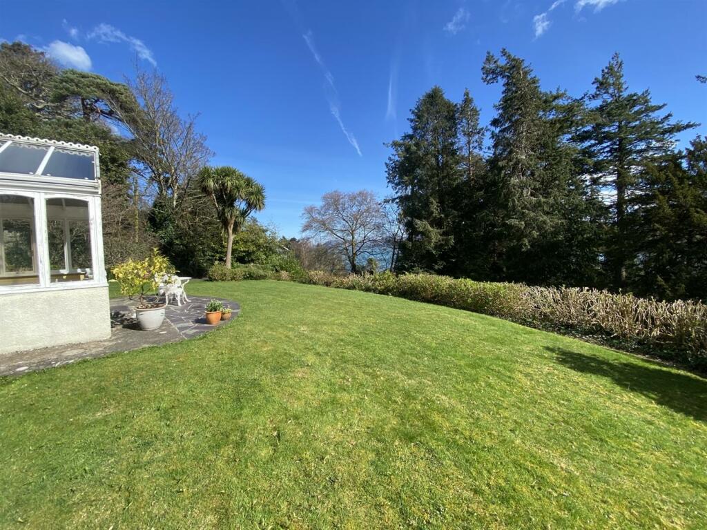 4 bedroom detached house for sale in Craig Y Don Lodge, Glyngarth