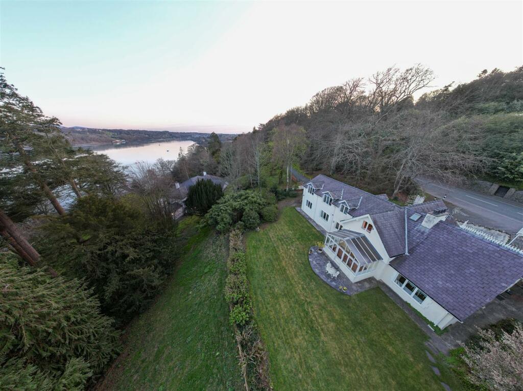 4 bedroom detached house for sale in Craig Y Don Lodge, Glyngarth