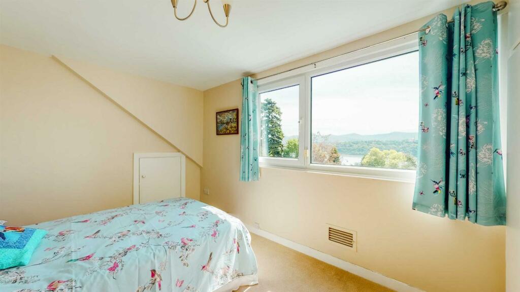 4 bedroom detached house for sale in Bedw Arian, Glyn Garth, Menai