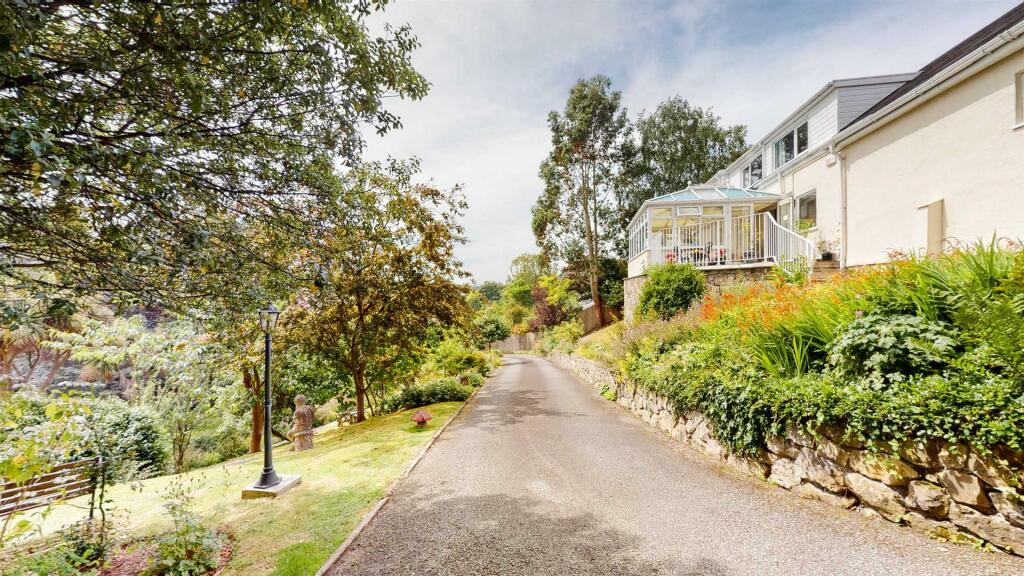 4 bedroom detached house for sale in Bedw Arian, Glyn Garth, Menai