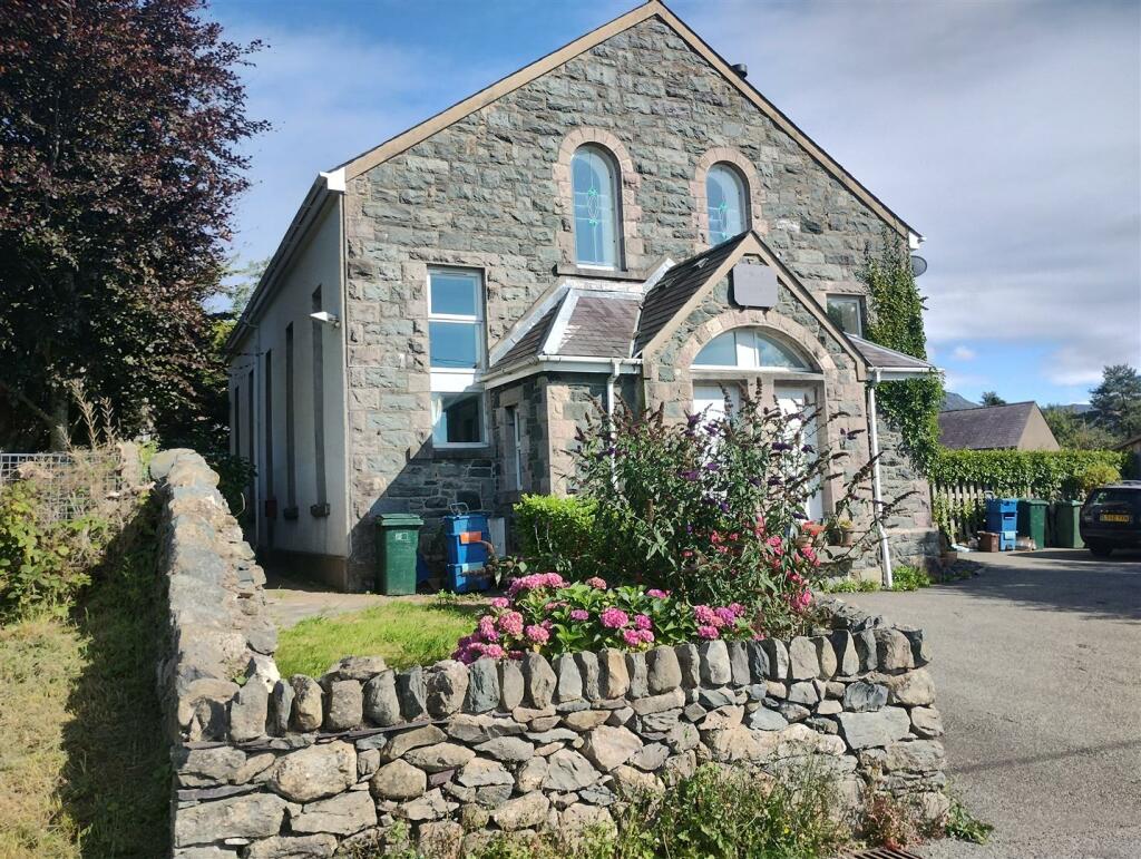 Main image of property: Ffordd Llanllechid, Llanllechid, Bangor