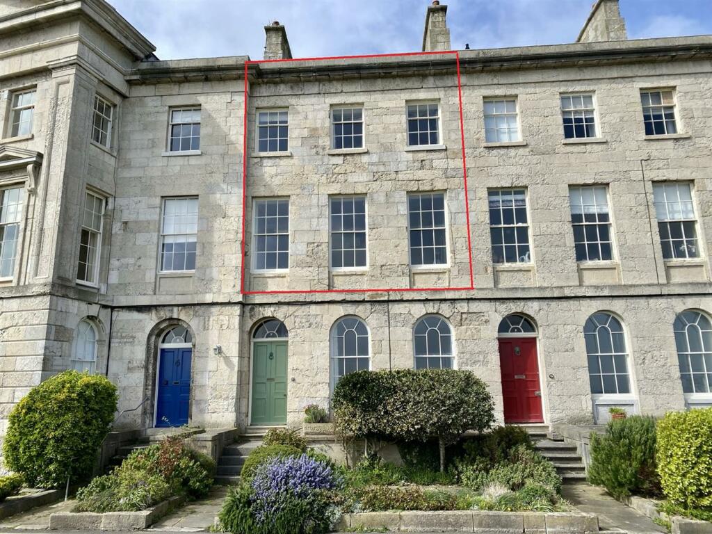 5 bedroom apartment for sale in Victoria Terrace, Beaumaris, LL58