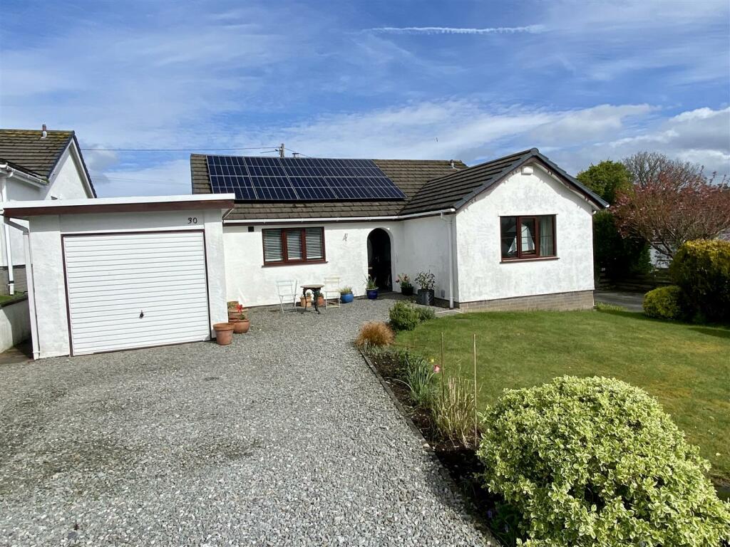 Main image of property: 30 Tros Yr Afon, Llangoed