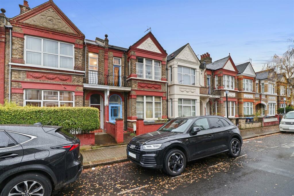 4 bedroom terraced house for sale in Clifford Gardens, Kensal Rise,, NW10