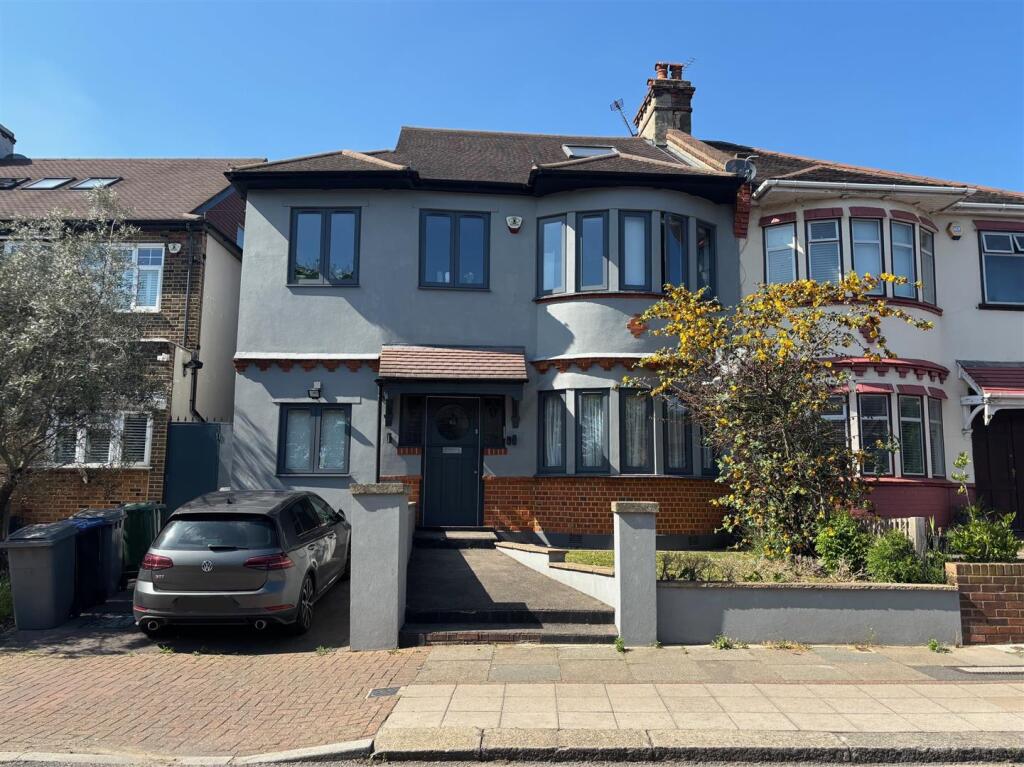 Main image of property: Donnington Road, Willesden, NW10 3QU
