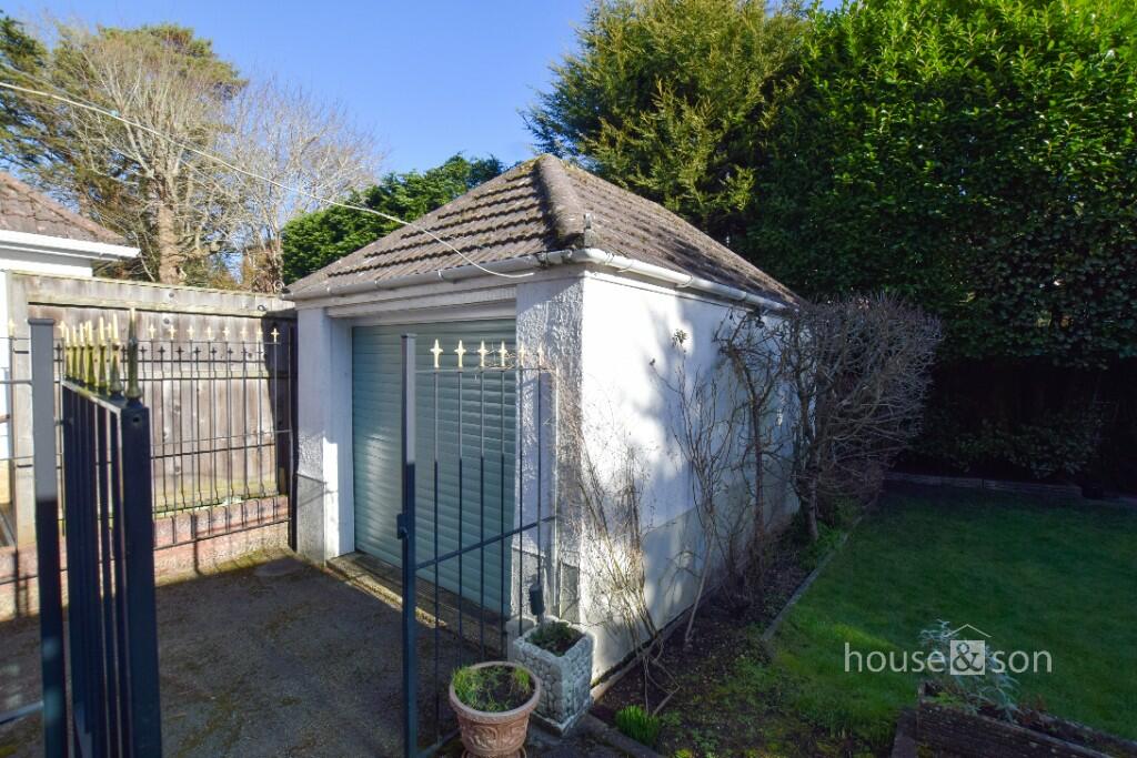 Additional property image - Knole Gardens, Bournemouth, Dorset, BH1