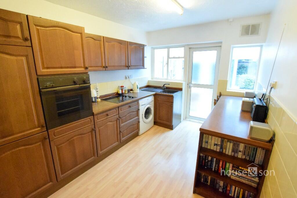 Additional property image - Knole Gardens, Bournemouth, Dorset, BH1