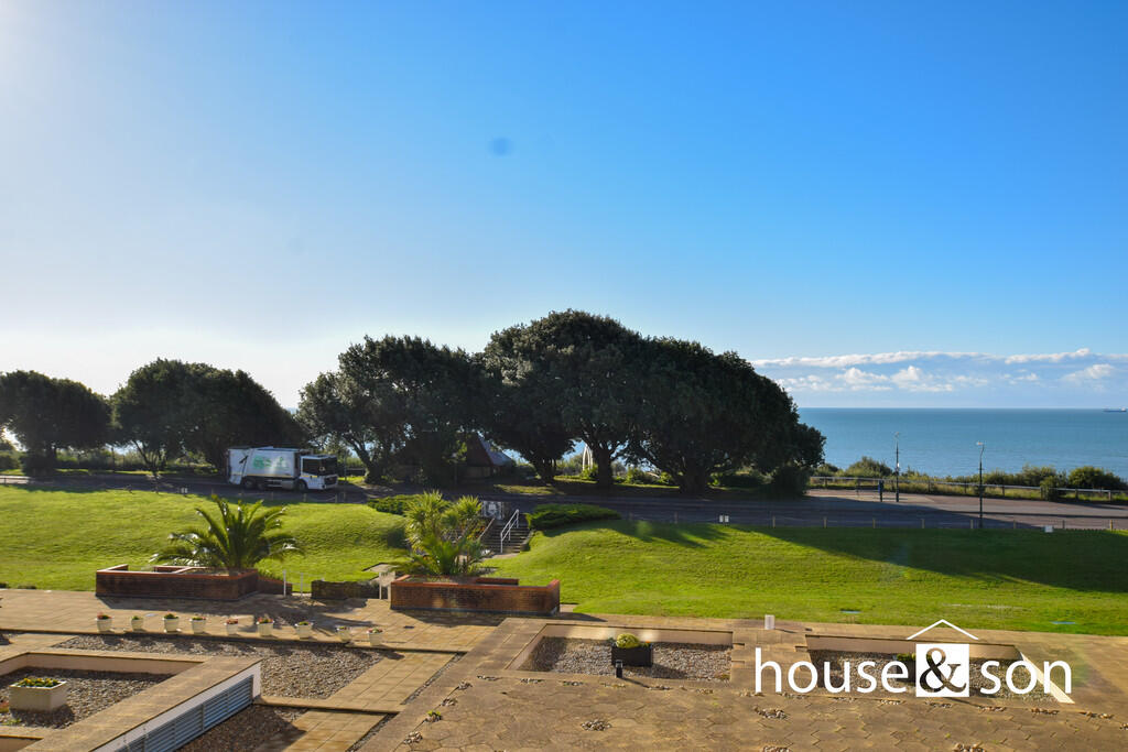 Main image of property: Elizabeth Court, Grove Road, East Cliff, Bournemouth, BH1