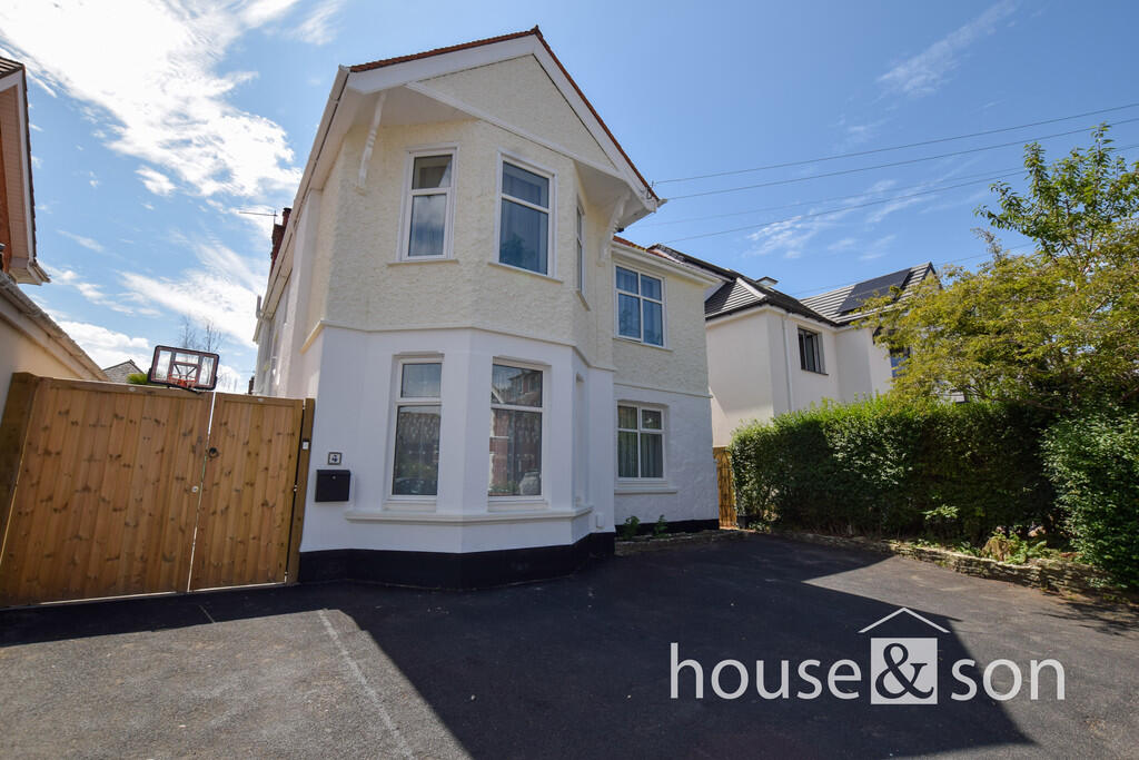 Main image of property: Pembroke Road, Alum Chine, Bournemouth, BH4