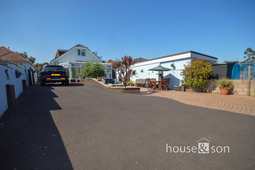 Additional property image - Manor Avenue, Poole