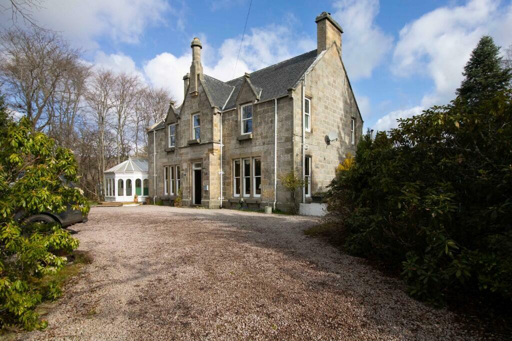 9 bedroom detached villa for sale in Ravenscourt House, Seafield Avenue
