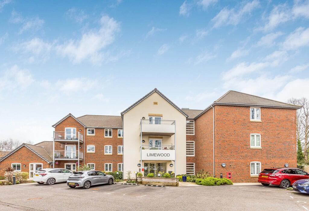 1 bedroom apartment for sale in Limewood, St. Marys Road, Hayling Island, Hampshire, PO11