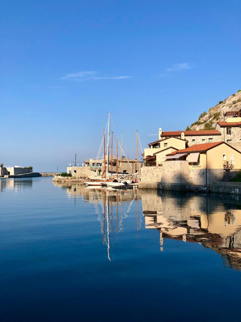 Studio flat for sale in Sistiana, DuinoAurisina, Italy