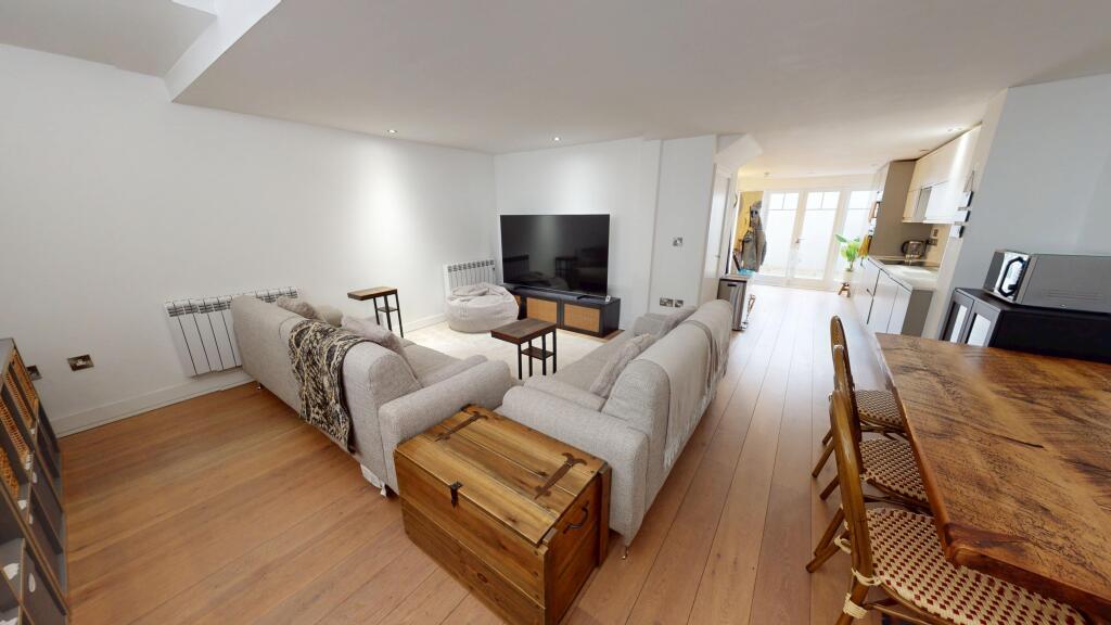 Main image of property: 45a Borough Street, Brighton, BN1