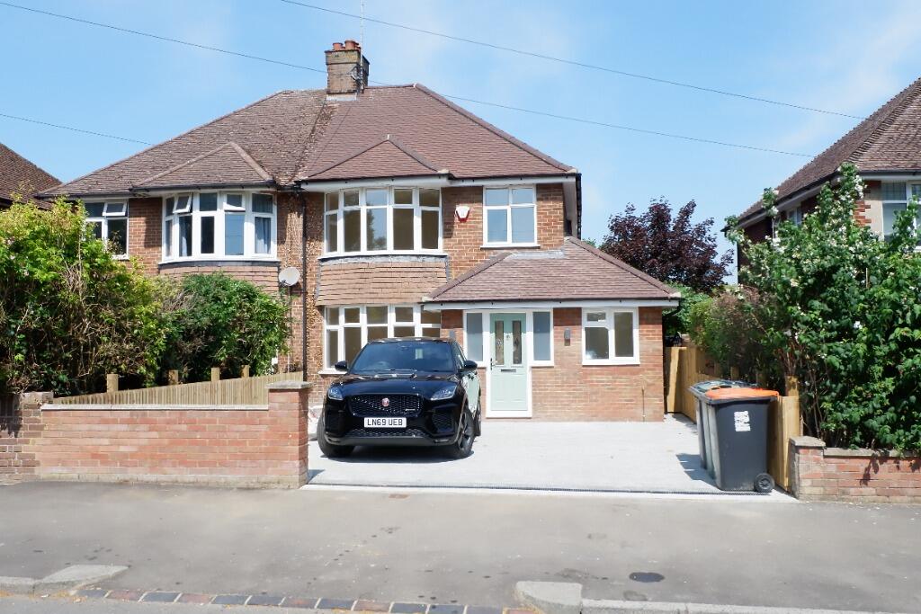 Main image of property: Canesworde Road, Dunstable, LU6