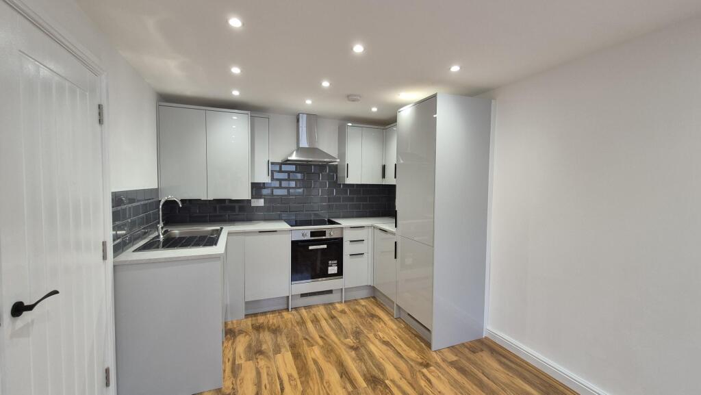 Main image of property: High Street South, Dunstable, LU6