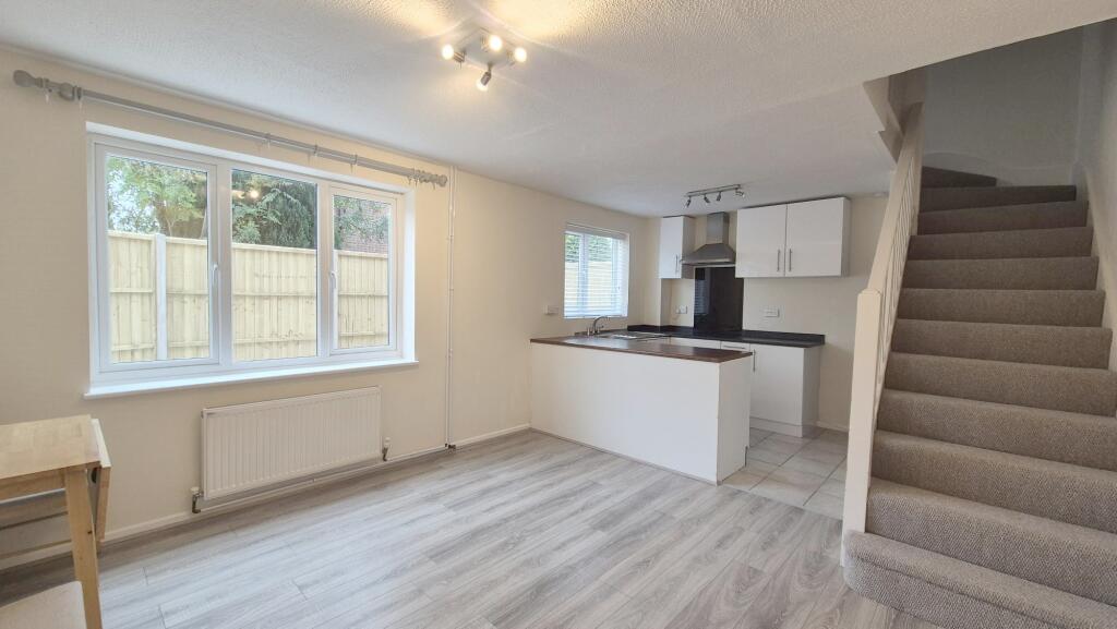 Main image of property: Longbrooke, Houghton Regis, LU5