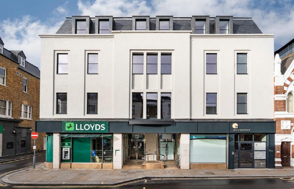 Main image of property: 22 The Quadrant, Richmond, TW9 1BP