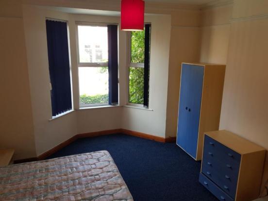 3 bedroom flat for rent in Tosson Terrace, Newcastle Upon Tyne, NE6