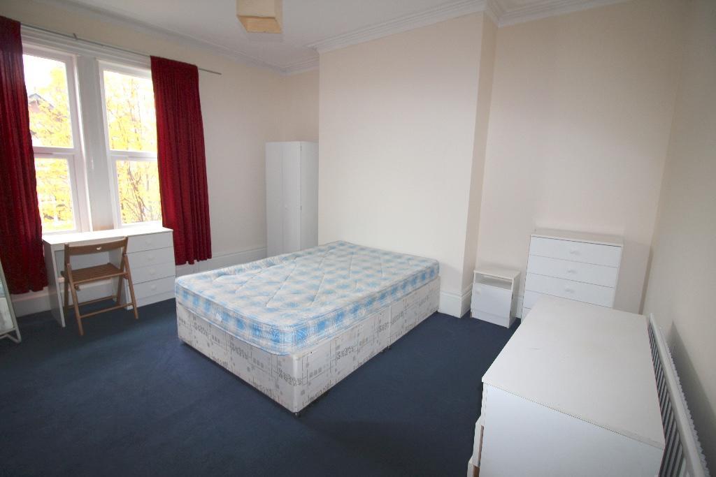 8 bedroom terraced house for rent in Osborne Road, Newcastle Upon Tyne, NE2