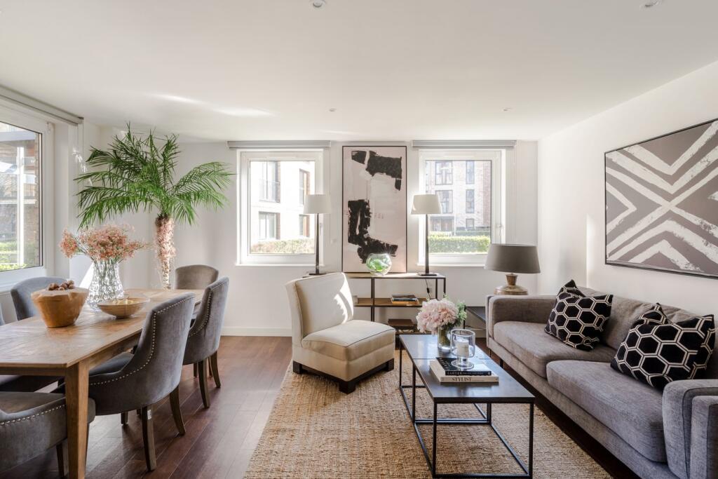 Main image of property: Royal Victoria Gardens, Whiting Way, Surrey Quays , London, SE16