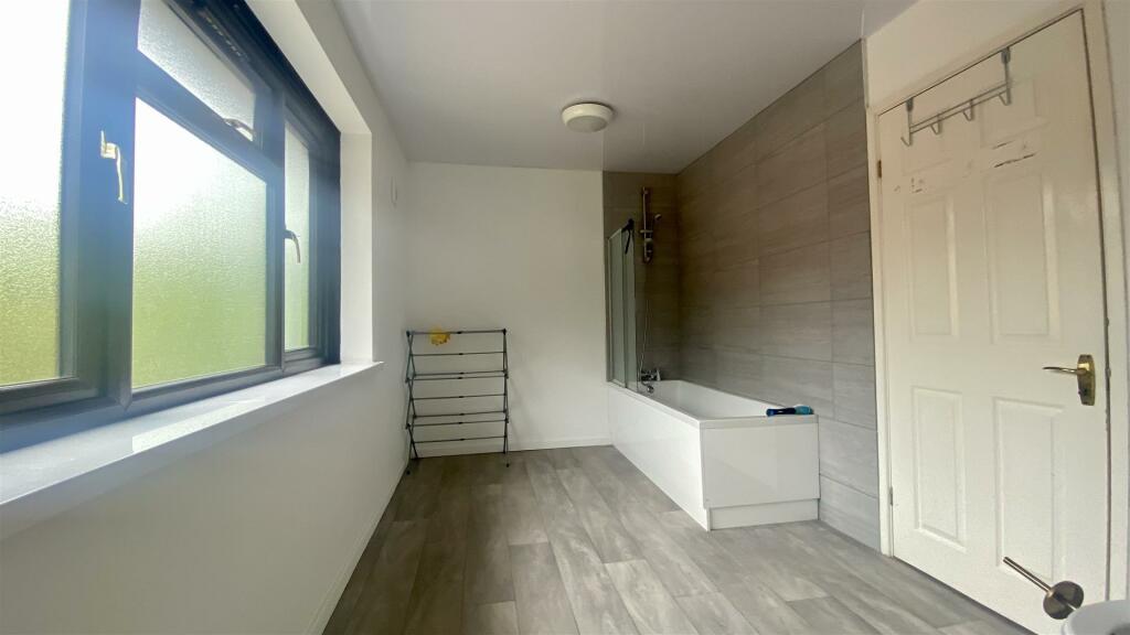 6 bedroom detached house for rent in Canley Road, Coventry **SIX